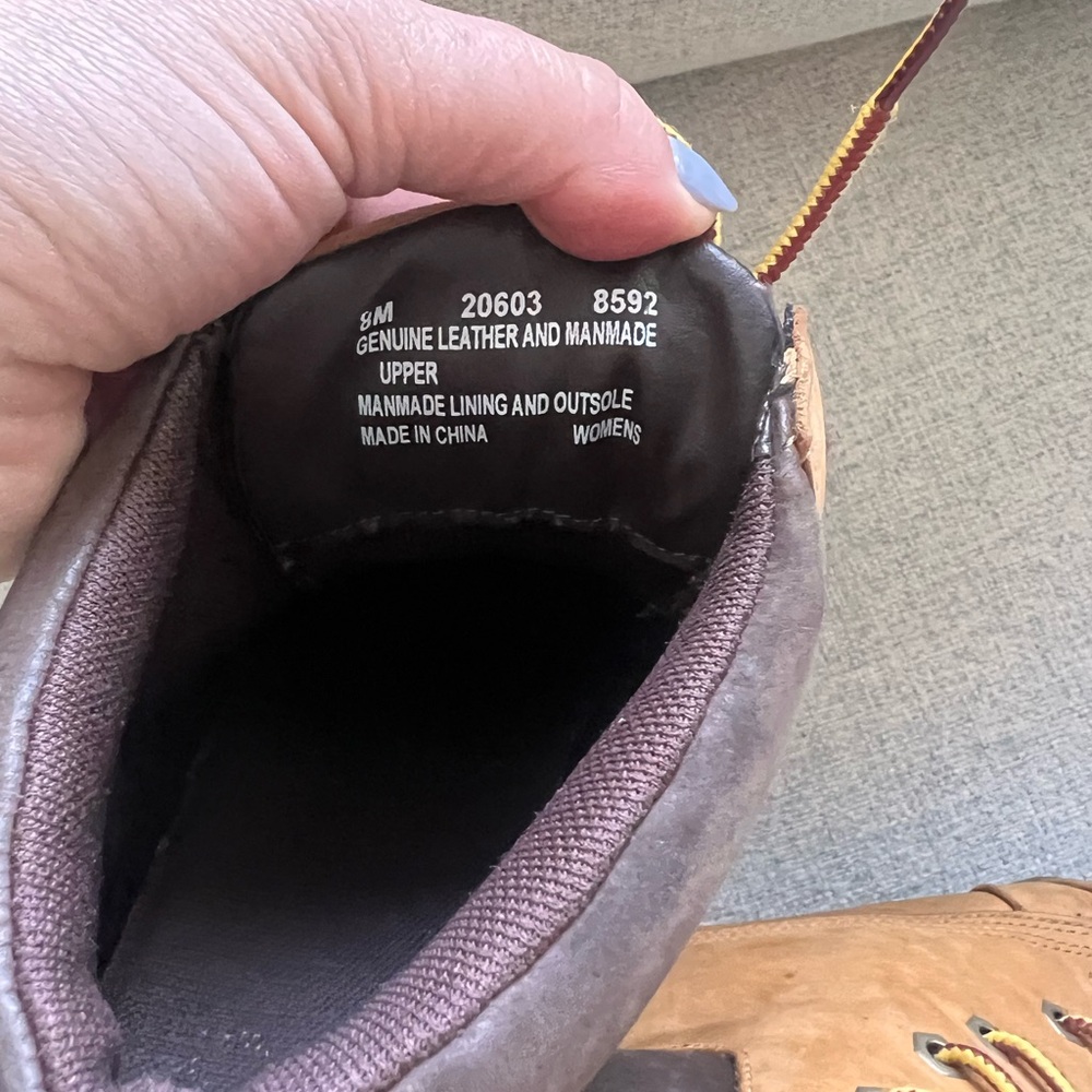 Timberland Boots - Picture 5 of 6